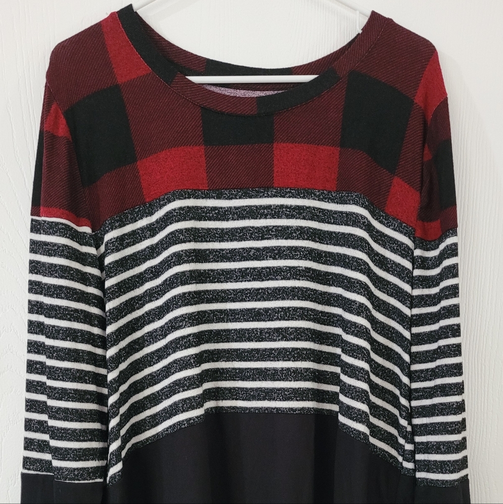 Maurices Buffalo Plaid Top Crew Neck Long Sleeved Plus Sized XXL